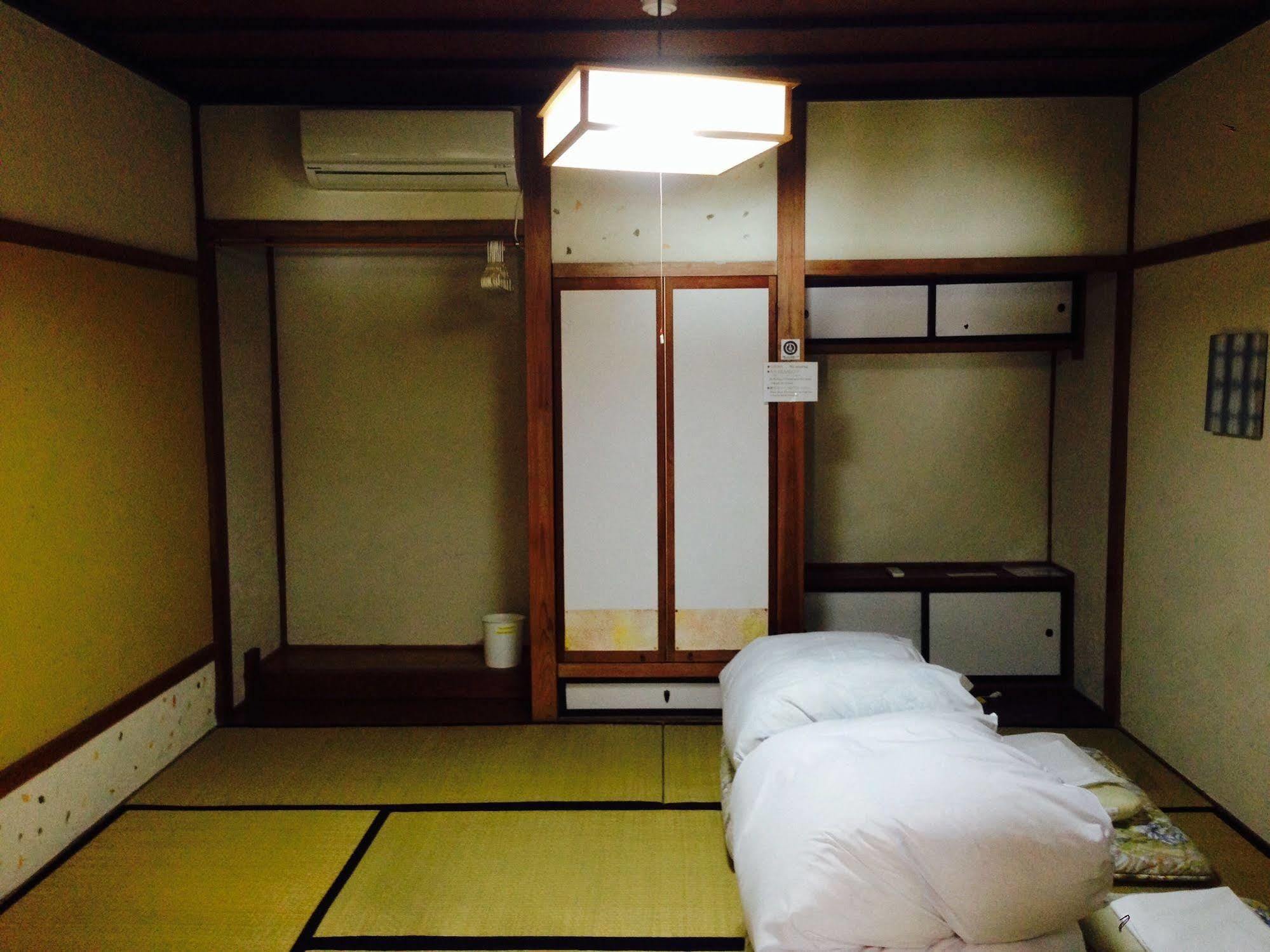 Guest House Yamashita-Ya Nanto Kültér fotó