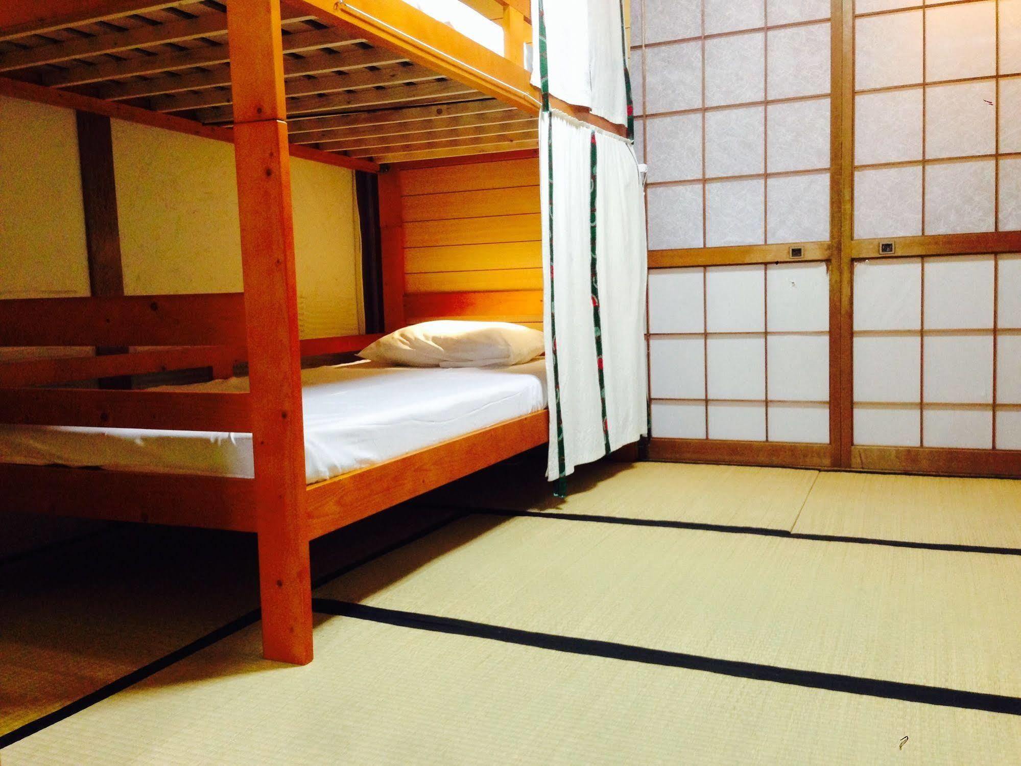Guest House Yamashita-Ya Nanto Kültér fotó